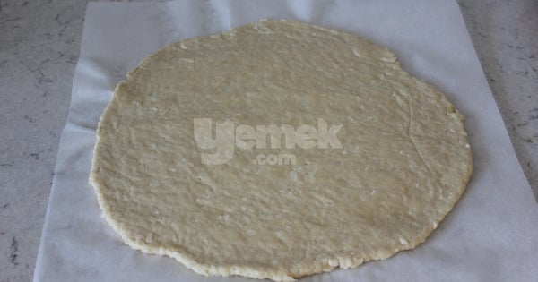 mayasiz-peynirli-pisi-asama-5