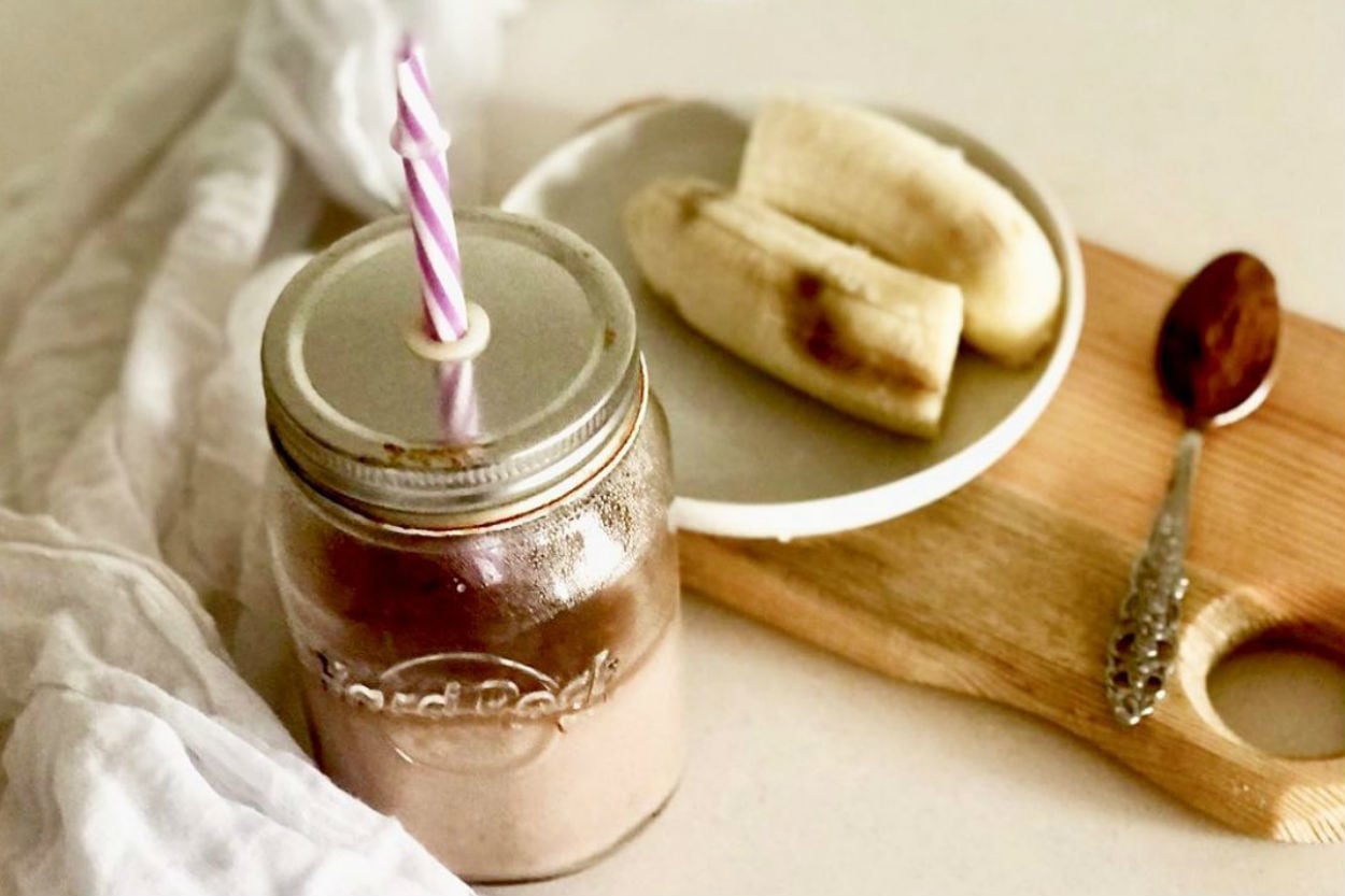 Keyifler Yerinde: Muzlu Kakaolu Smoothie