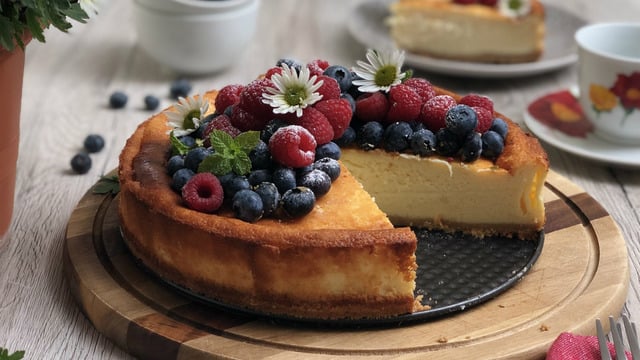 Ev Yapımı Başka Güzel: Orman Meyveli Cheesecake