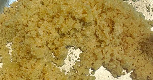 cekirdekli-cevizli-irmik-helvasi-adim-2