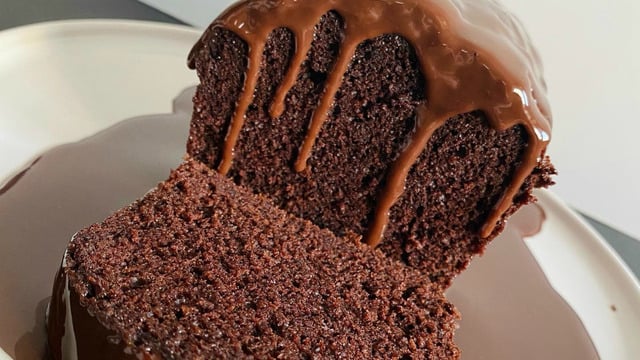 Çay Saatlerinin Yeni Güzeli: Çikolata Soslu Kek