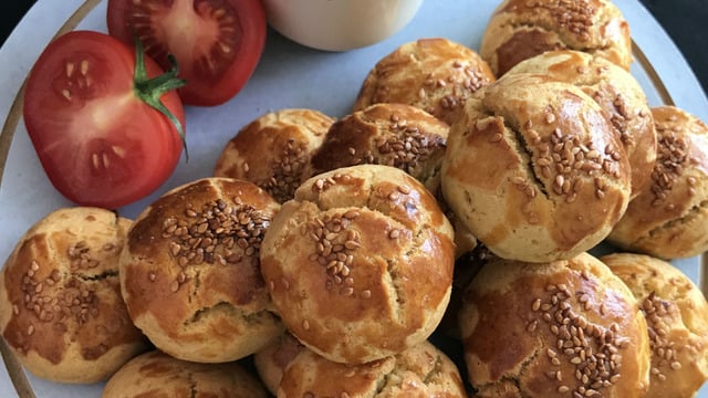 Ağızda Dağılan Lezzetiyle: Mısır Unlu Poğaça