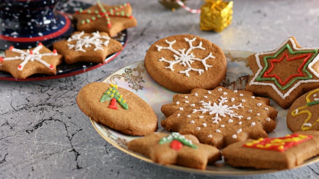 Yeni Yıl Ruhuyla: Rafine Şekersiz Gingerbread Kurabiye