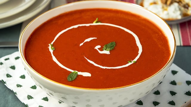 Bir Kase Yetmez: Kremalı Domates Çorbası