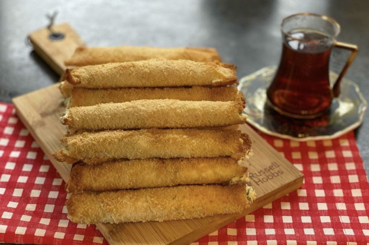 Sırrı Sosunda: Fırında Galeta Unlu Çıtır Börek