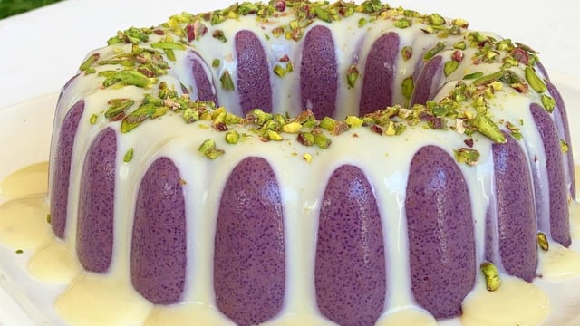 Şölen Gibi Sunumlu: Mor Havuçlu İrmik Tatlısı