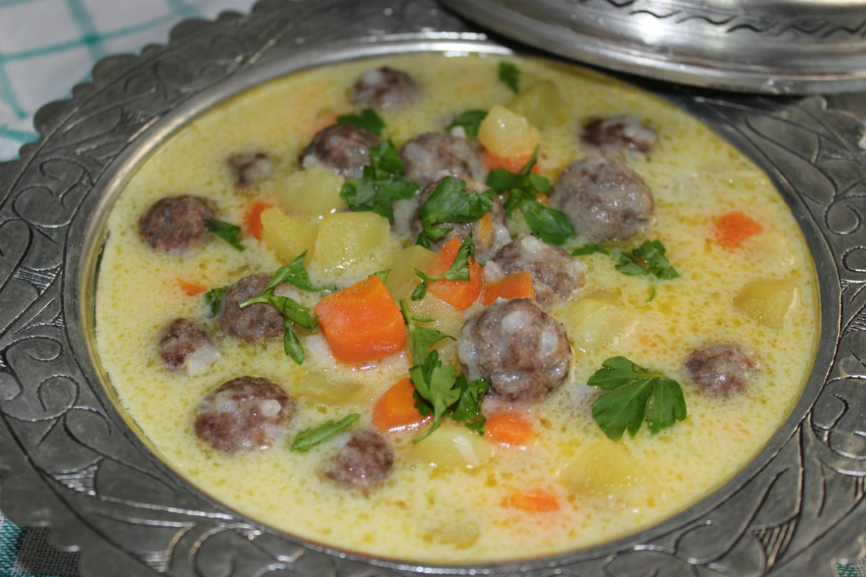 Lezzeti Suyunda: Terbiyeli Ekşi Köfte
