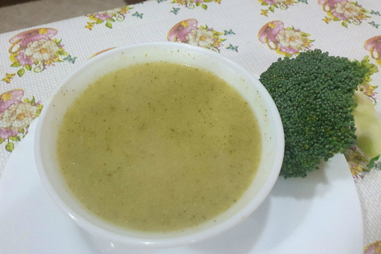 Kaşık Kaşık İçilir: Brokoli Çorbası