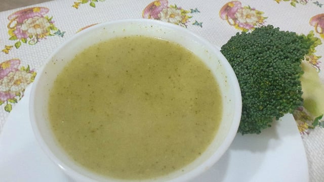 Kaşık Kaşık İçilir: Brokoli Çorbası