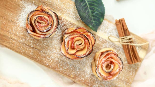 Apple Rose: Milföylü Elma Gülleri