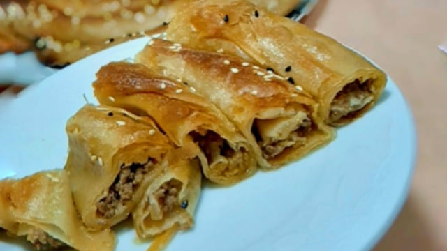 Mutfak Sizi Bekler: Kıymalı Boşnak Böreği