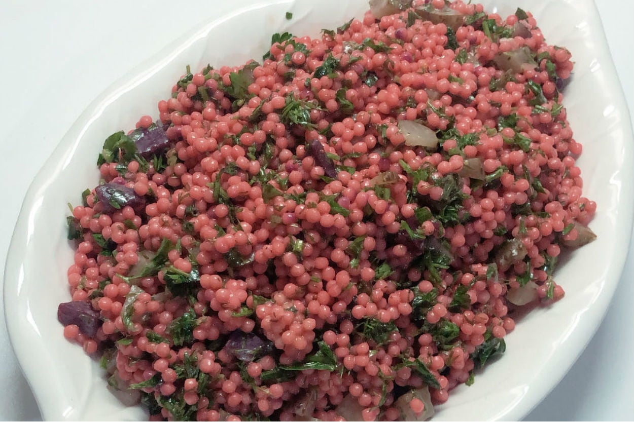Yeni Yıl Sofralarına: Kuskus Salatası