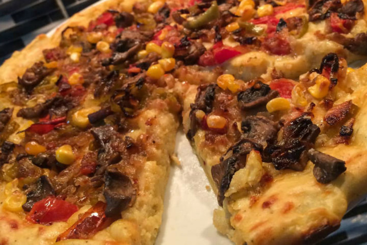 Pizza Aşkına: Patates Hamurundan Mantarlı Pizza