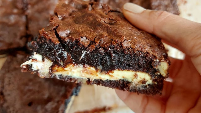 İçi Akışkan: Beyaz Çikolatalı Brownie