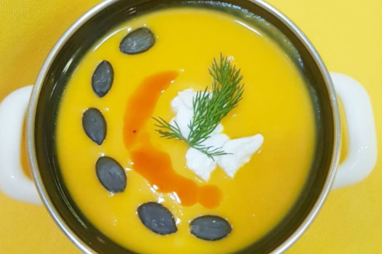 Vitamini Bol: Kremalı Bal Kabağı Çorbası