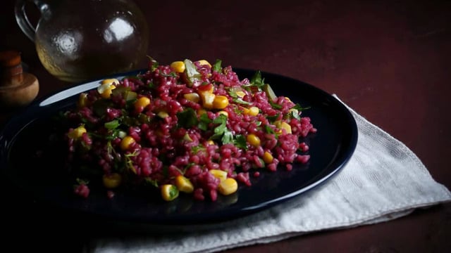 Sofralara Renk Katsın: Şalgamlı Bulgur Salatası