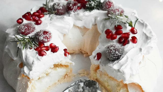 Tüm Zerafetiyle: Pavlova