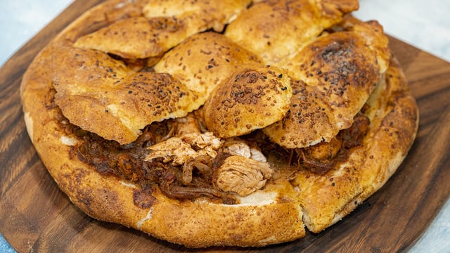 Bol Baharatlı: Sumaklı Tavuklu Pide Dolması