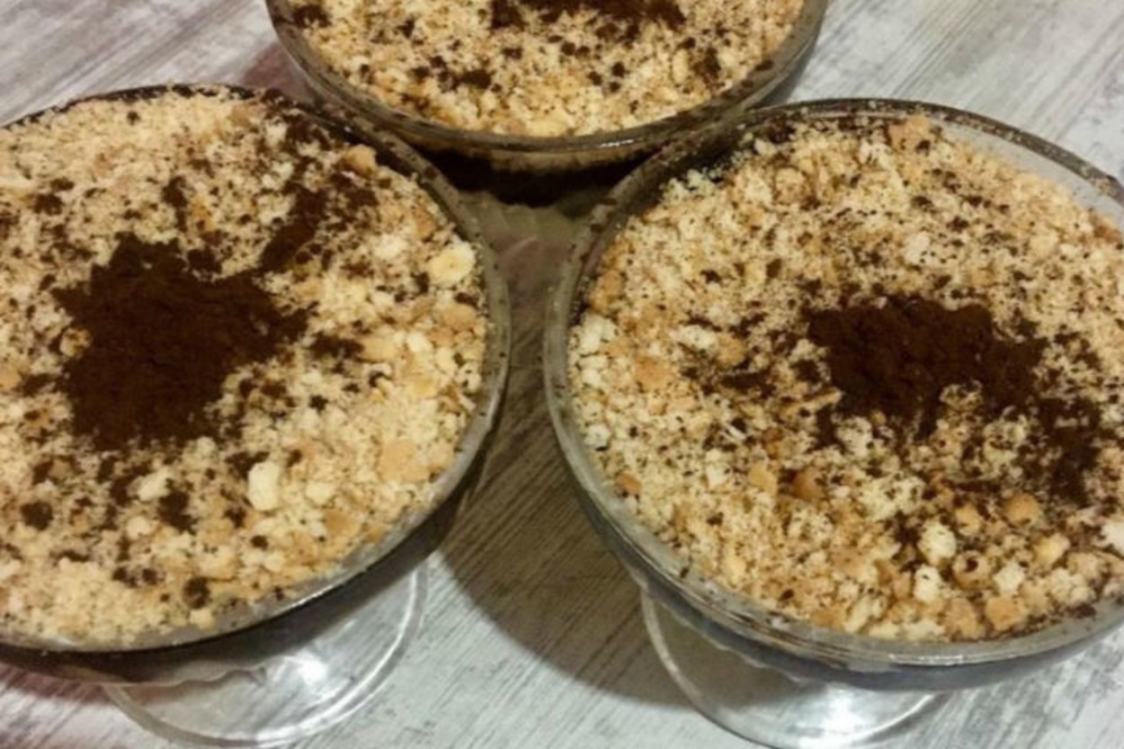 Favoriniz Olacak: Çikolata Soslu Muhallebi