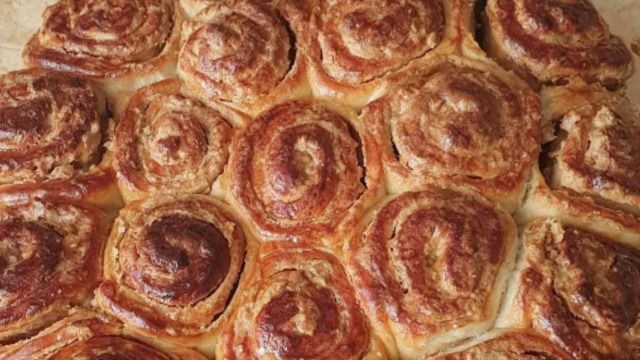 Görünümü Şık: Tahinli Rulo Çörek
