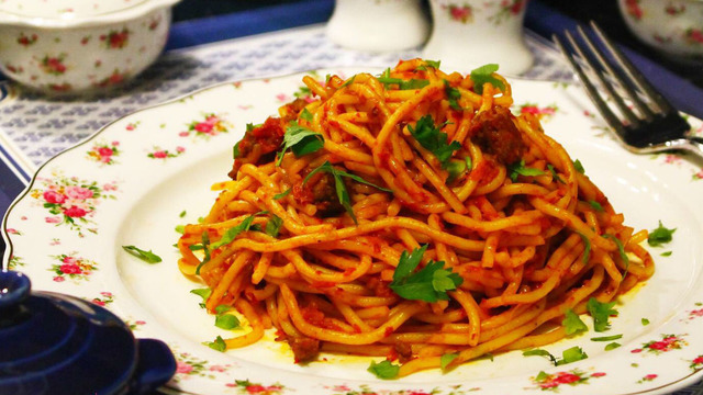 Vazgeçilmez Lezzet: Bolonez Soslu Makarna