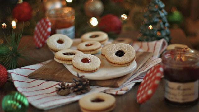 Reçel Dolu: Linzer Kurabiye