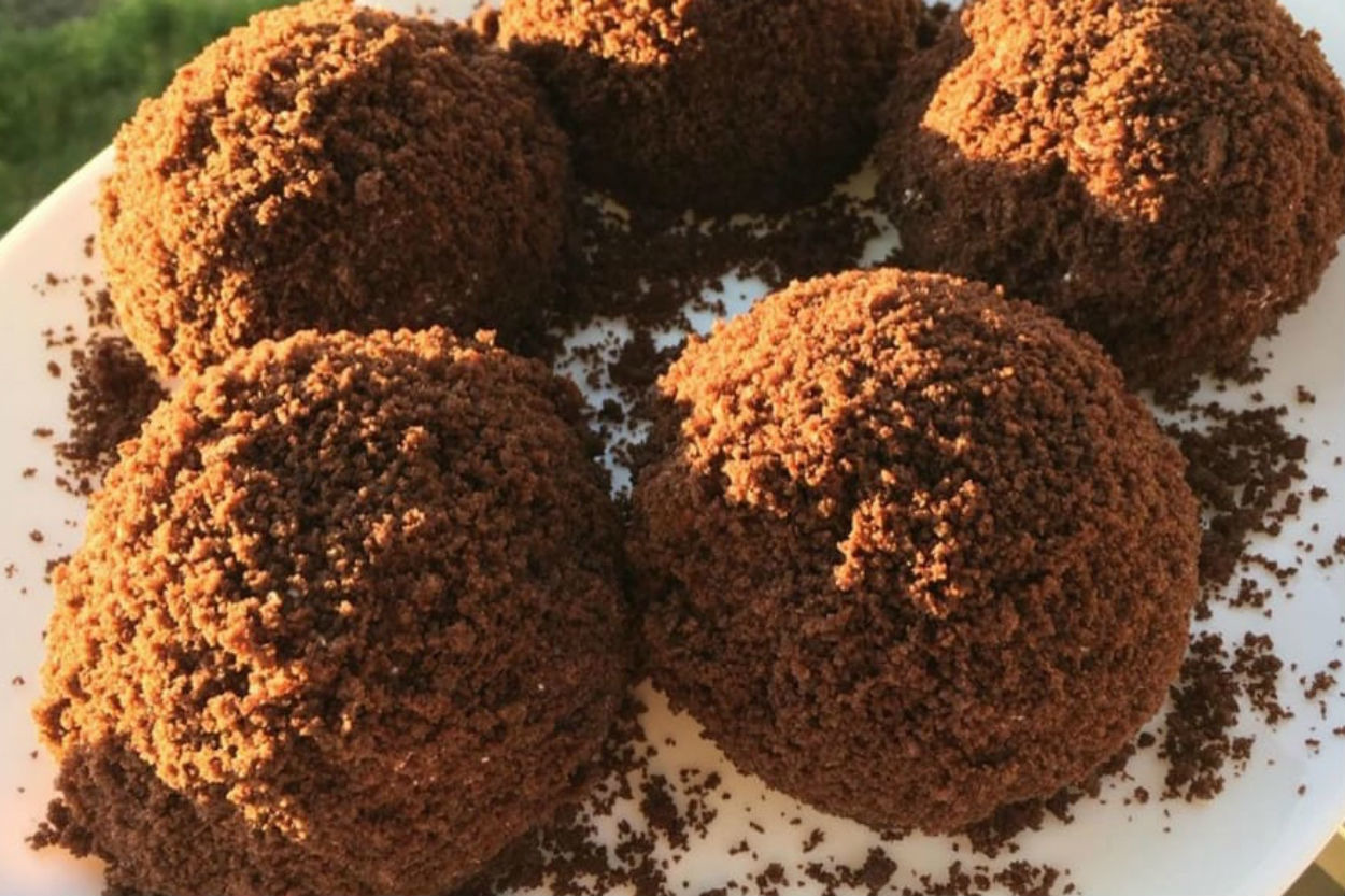 İçi Sürprizli: Mini Köstebek Pasta