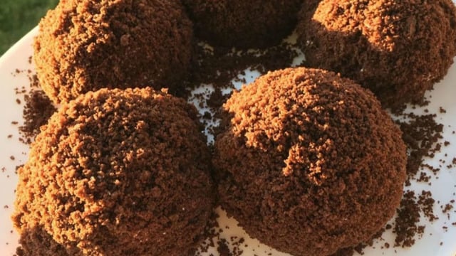 İçi Sürprizli: Mini Köstebek Pasta