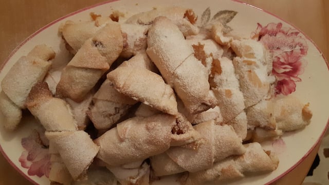Ağızda Dağılan Müthiş Dokusuyla: Kıyır Elmalı Kurabiye