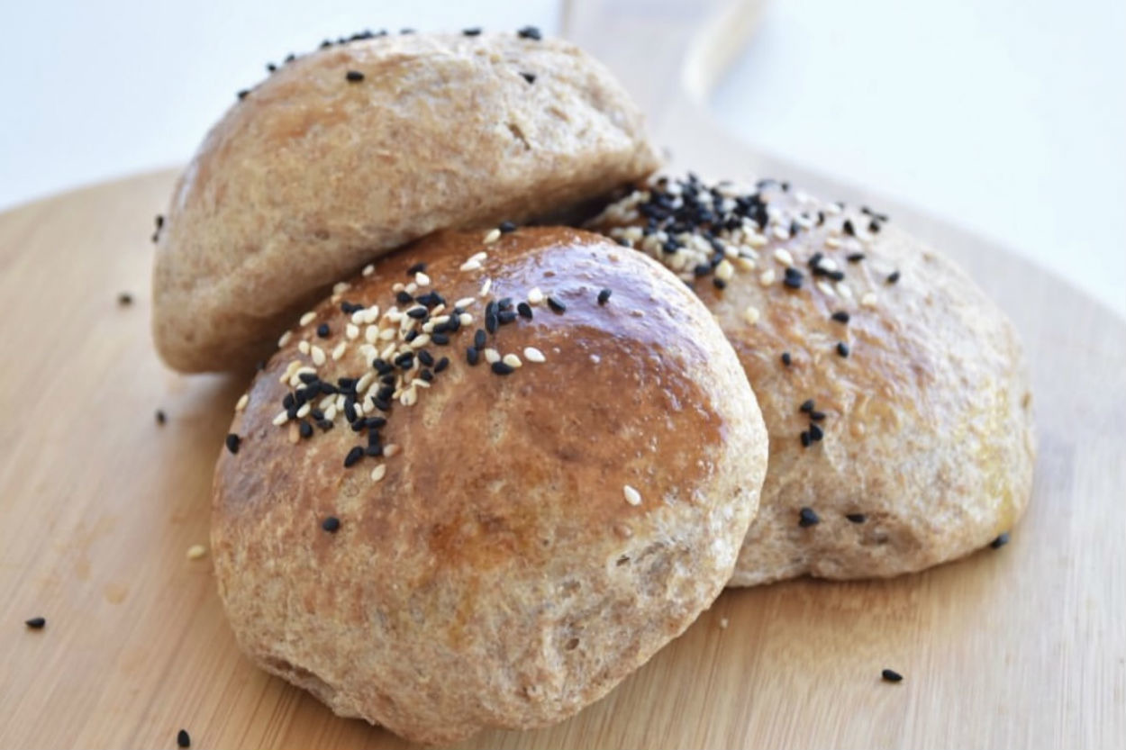 Tadı Efsane: Tam Buğday Unlu Hamburger Ekmeği