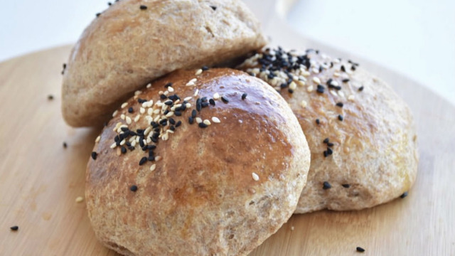Tadı Efsane: Tam Buğday Unlu Hamburger Ekmeği