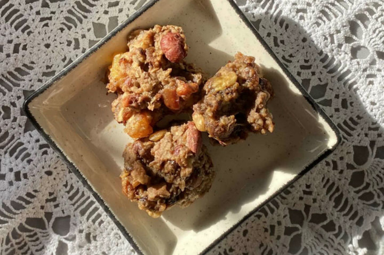Tadı Enfes: Yulaflı Yemişli Kurabiye