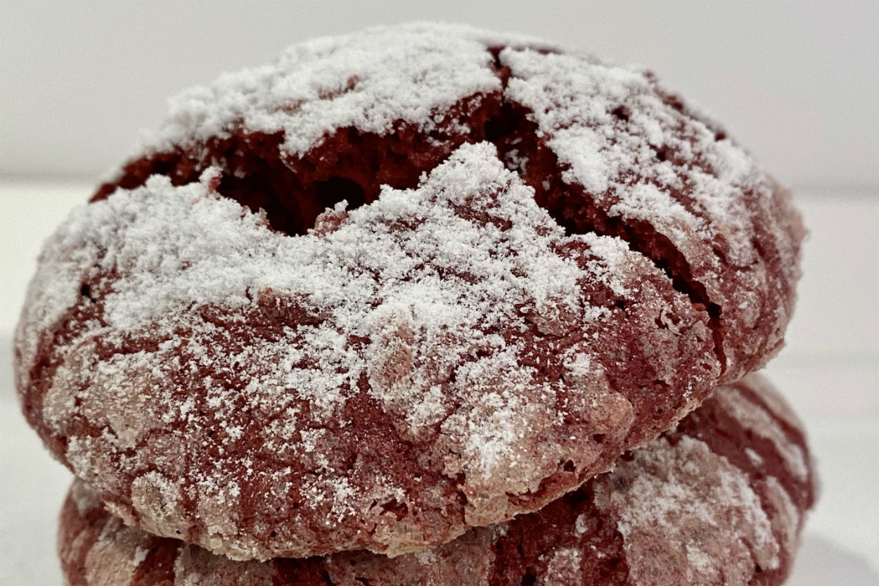 Göz Alır: Kırmızı Kadife Kurabiye (Red Velvet Cookie)