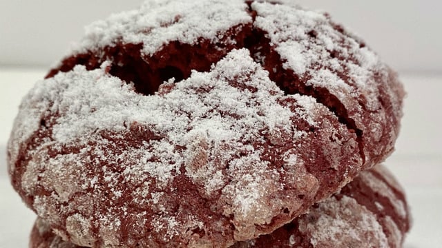 Göz Alır: Kırmızı Kadife Kurabiye (Red Velvet Cookie)