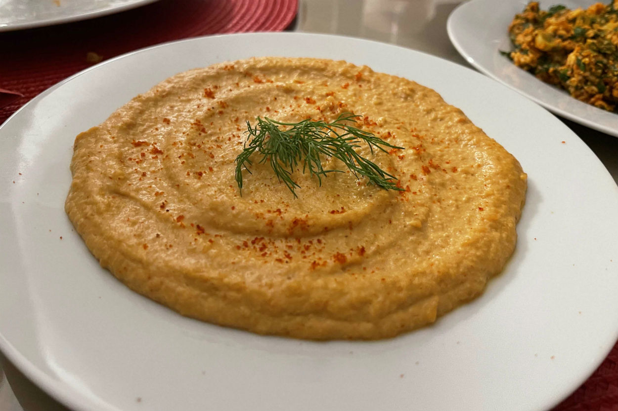 Humus Kıskandı: Fıstıklı Hibeş