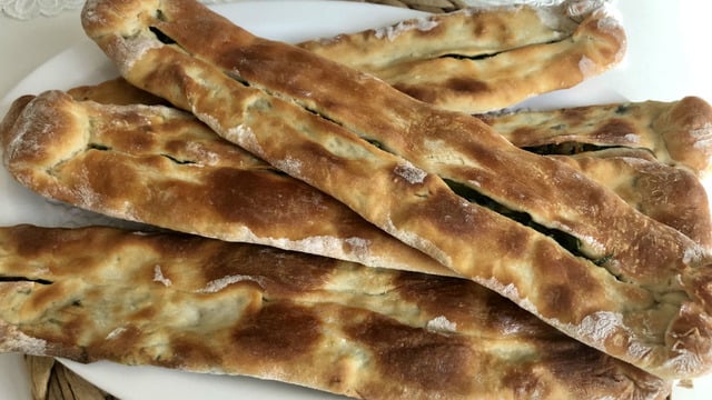 Ev Yapımı: Ispanaklı Pide