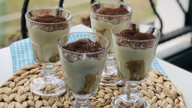 Kaşık Kaşık Yenir: Bardakta Tiramisu