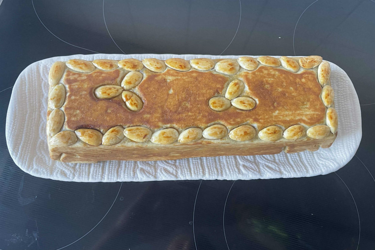 Tek Başına Ziyafet: Zerdeçallı Kuzu Etli Perde Pilavı