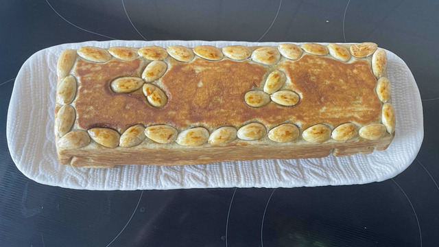 Tek Başına Ziyafet: Zerdeçallı Kuzu Etli Perde Pilavı