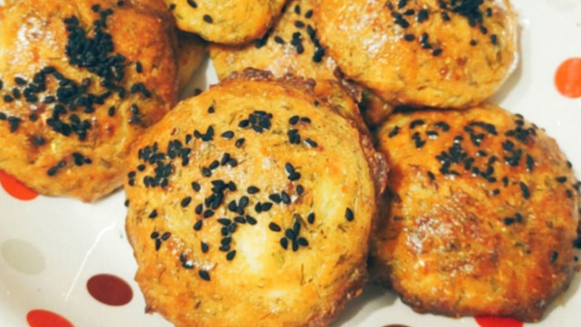 Kızarmış Görüntüsüyle: Glutensiz Dereotlu Poğaça