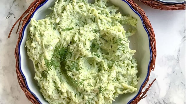 Enfes Bir Meze Arayanlara: Ayvalı Yoğurtlu Kereviz