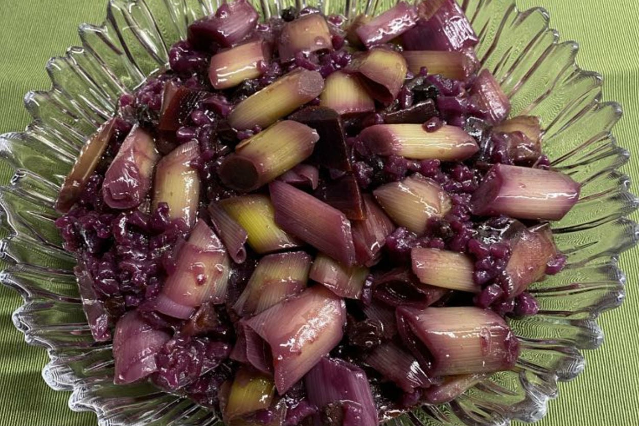Lezzetler Bir Arada: Mor Havuçlu Pembe Pırasa