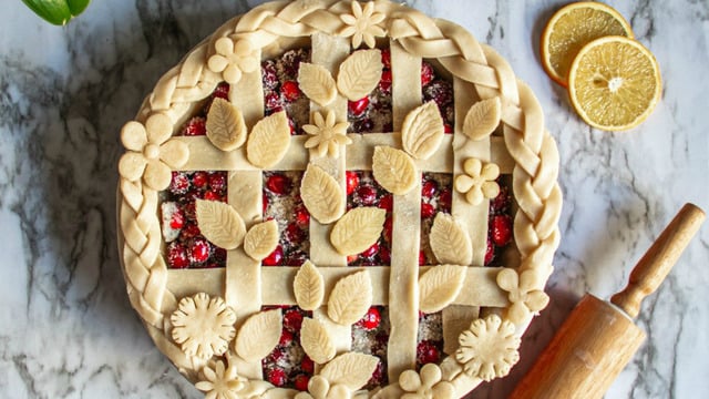Bu Kez Farklı Yapalım: Kızılcıklı Tart