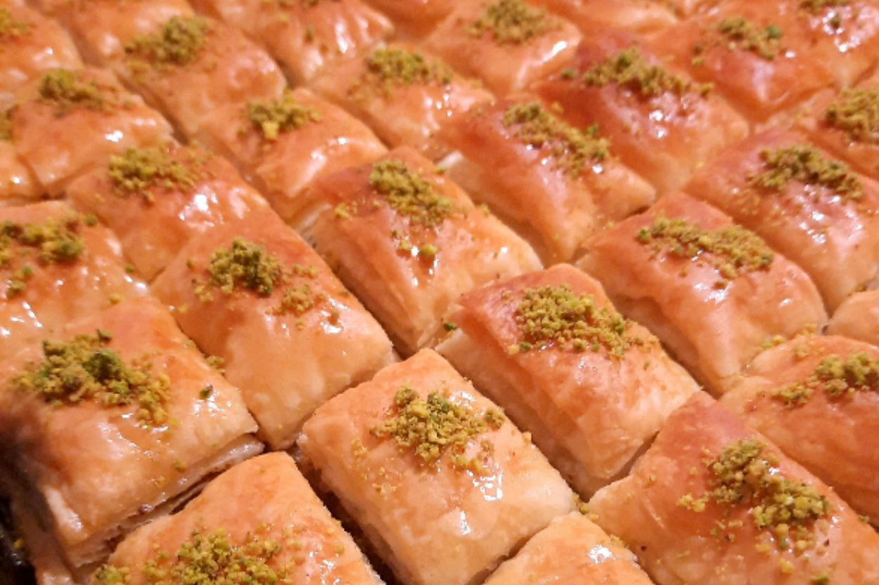 Lezzeti Şahane: Pastane Tadında Baklava