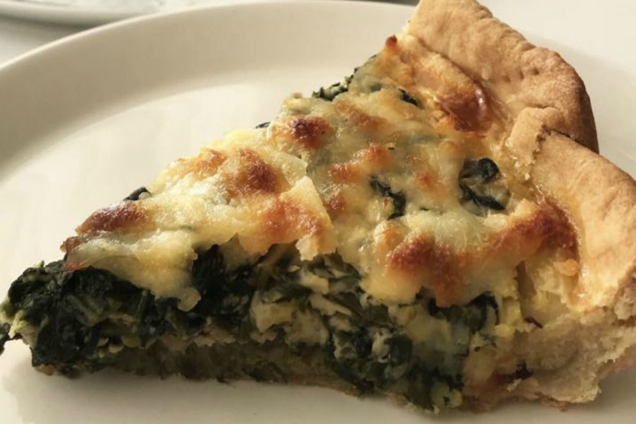 Kahvaltı Sofranızda Yer Açın: Ispanaklı Kiş