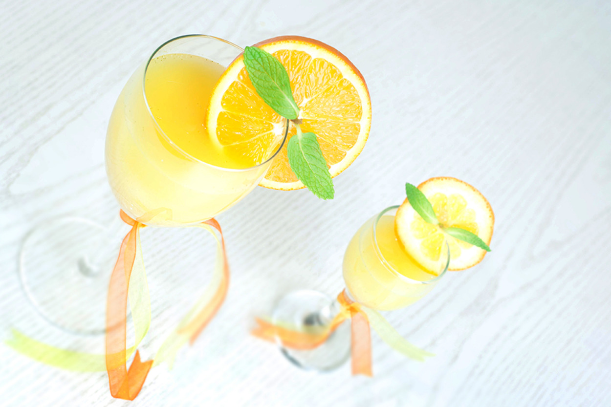 Portakallı ve Limonlu Meyve Suyu Gibi: Limonata