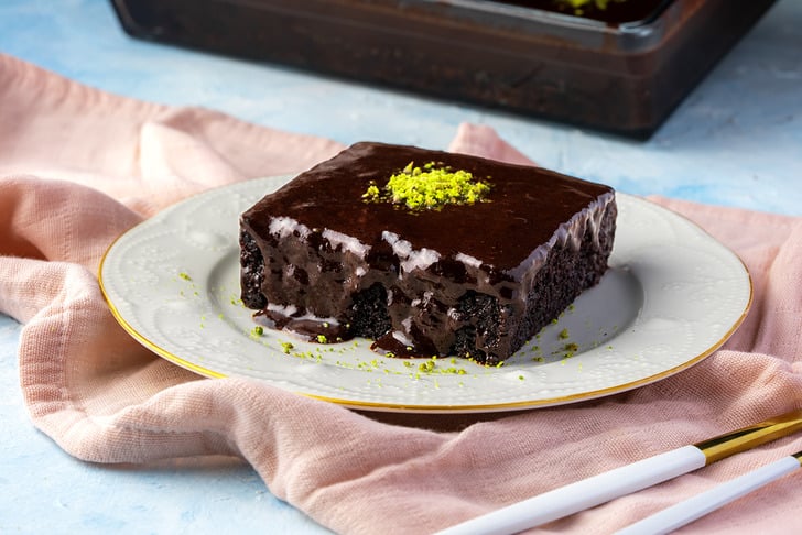 browni-tadinda-islak-kek-yemekcom