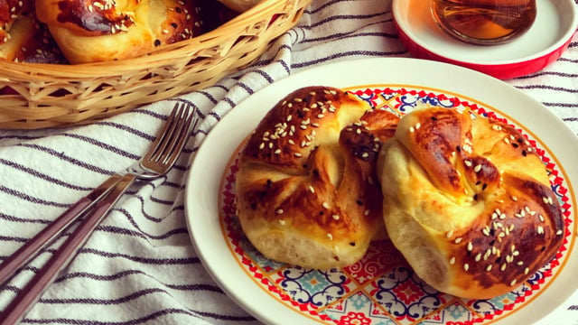 Kahvaltıya Pikniğe: Tereyağlı Açma