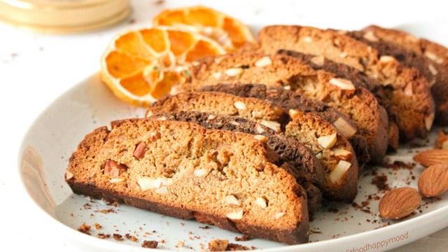 Kıtır Kıtır Yemelik: Portakallı Bademli Fit Biscotti
