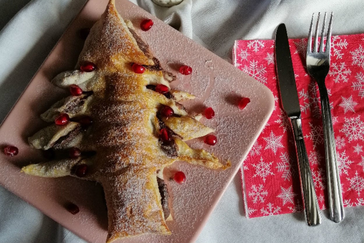 Her Sofraya Yakışacak: Çikolatalı Milföy Ağacı